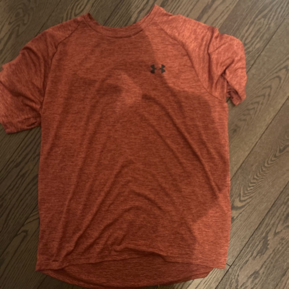 Under armour tshirt